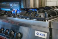 Gas-Herd mit 4 Brenner und Gas Backofen